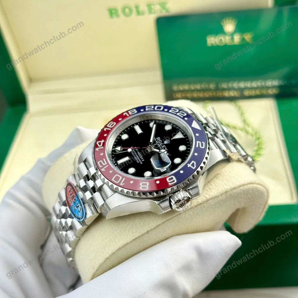 Super Clone Rolex GMT-Master II 126710BLRO “Pepsi” Jubilee – Swiss SuperClone