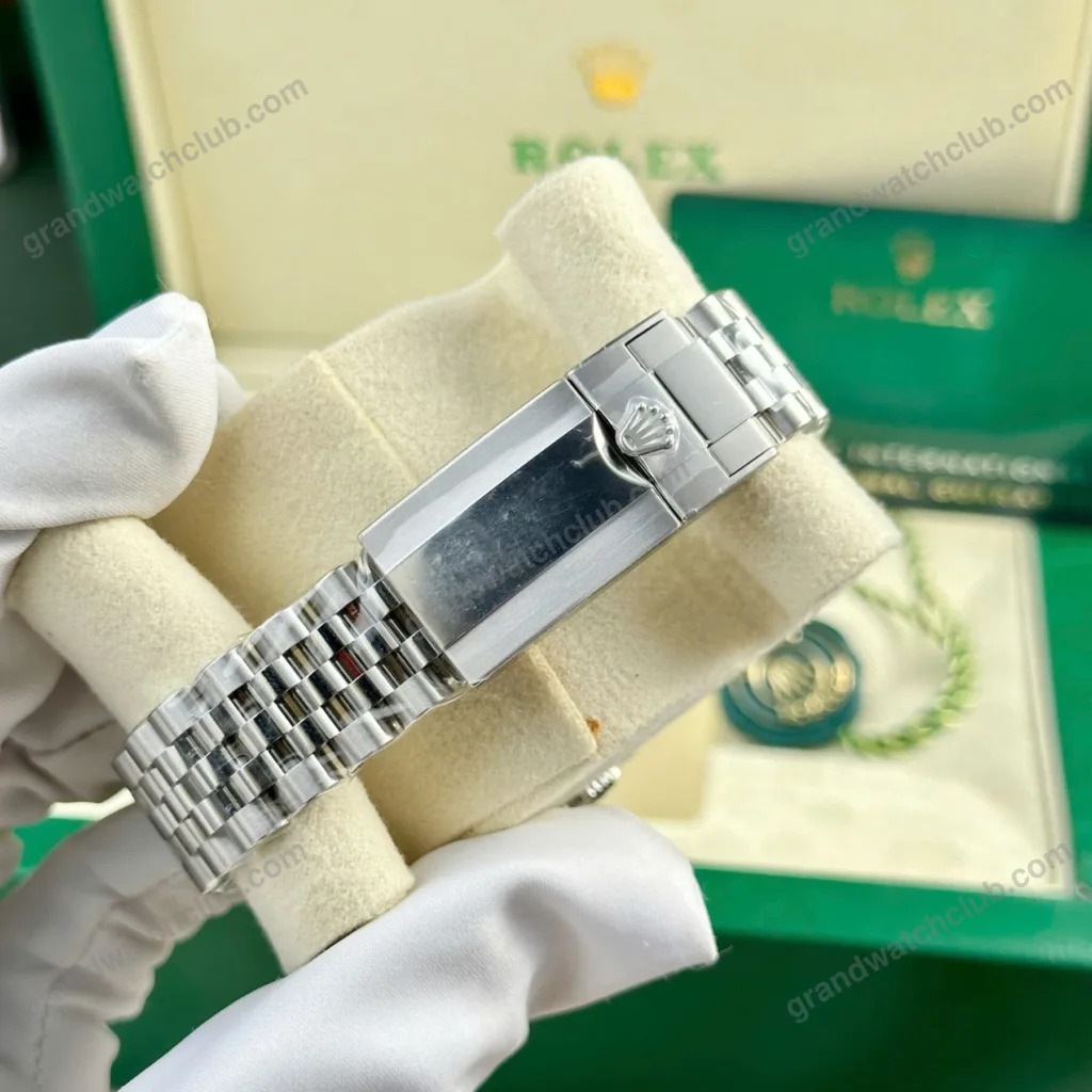 Super Clone Rolex GMT-Master II 126710BLRO “Pepsi” Jubilee – Swiss SuperClone