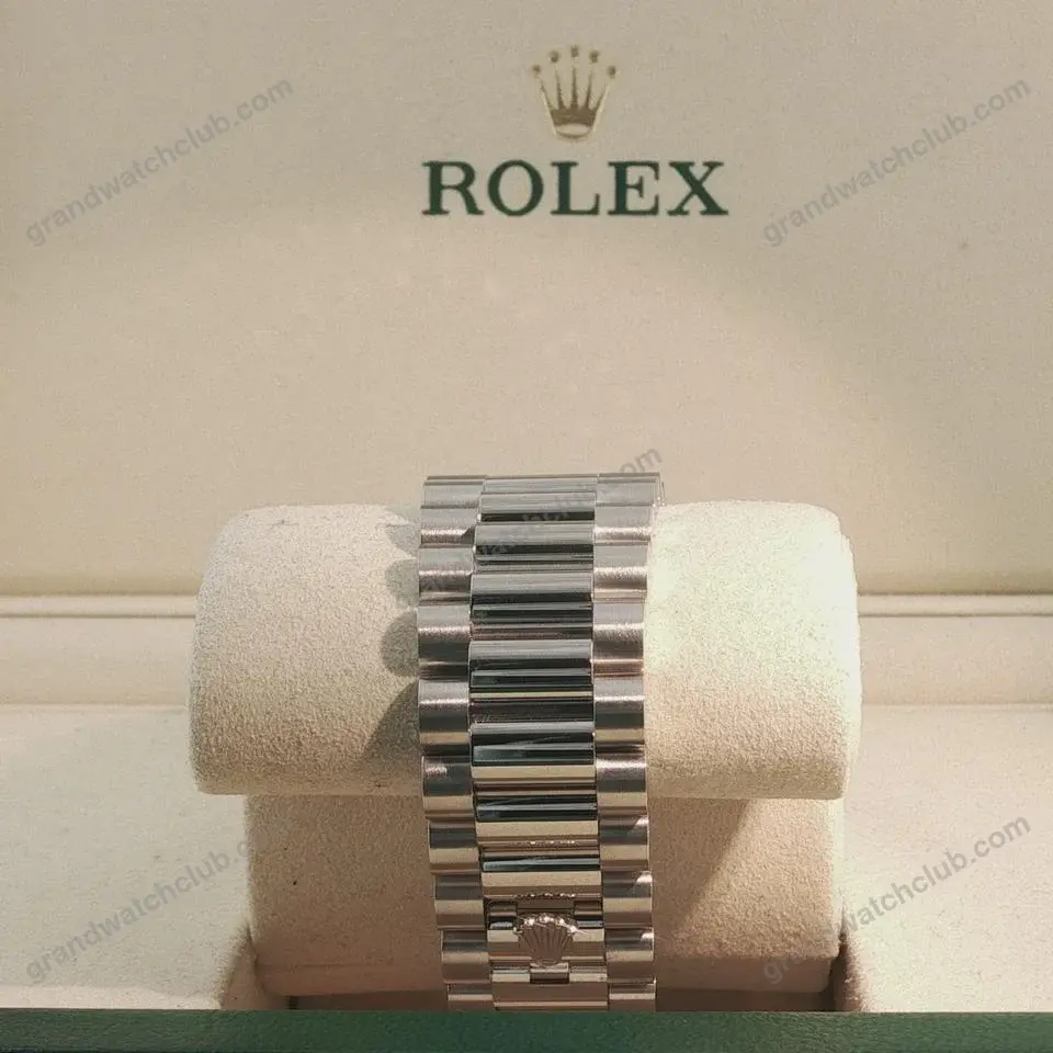 Super Clone Rolex Day-Date Turquoise Diamond Dial 128236-0011 36 mm – Swiss SuperClone