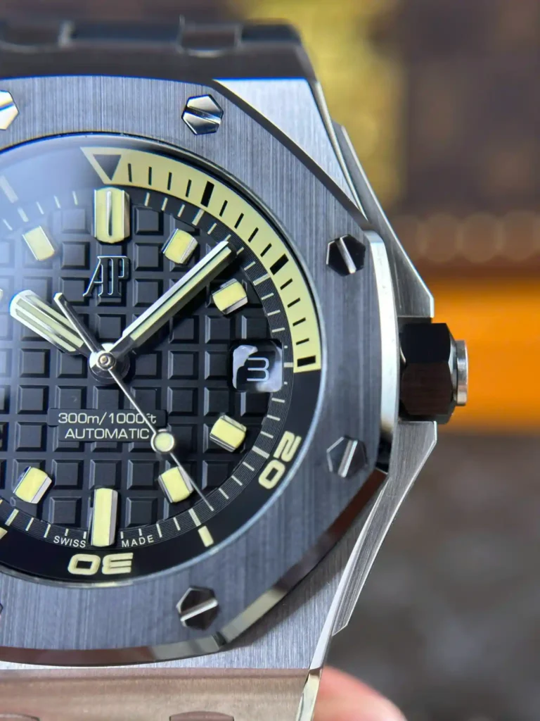 Super Clone Audemars Piguet Royal Oak Offshore Diver 15720ST 42mm Black Dial