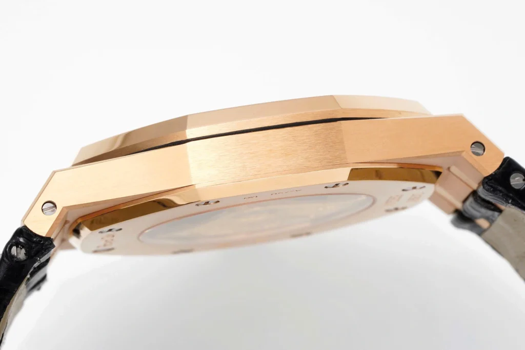 Super Clone Audemars Piguet Royal Oak Selfwinding 15400OR 41mm Rose Gold Steel — movement / caseback view