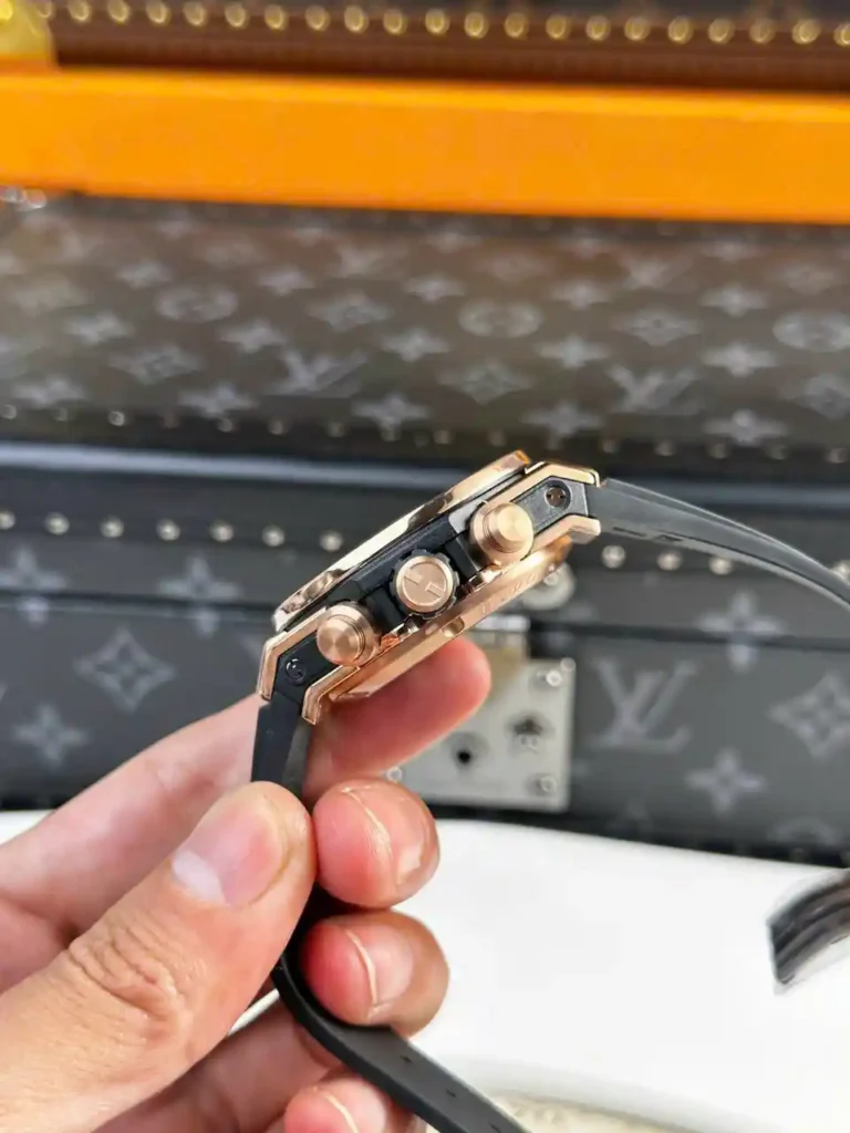 Super Clone Hublot Big Bang 42mm Rubber Strap Gold