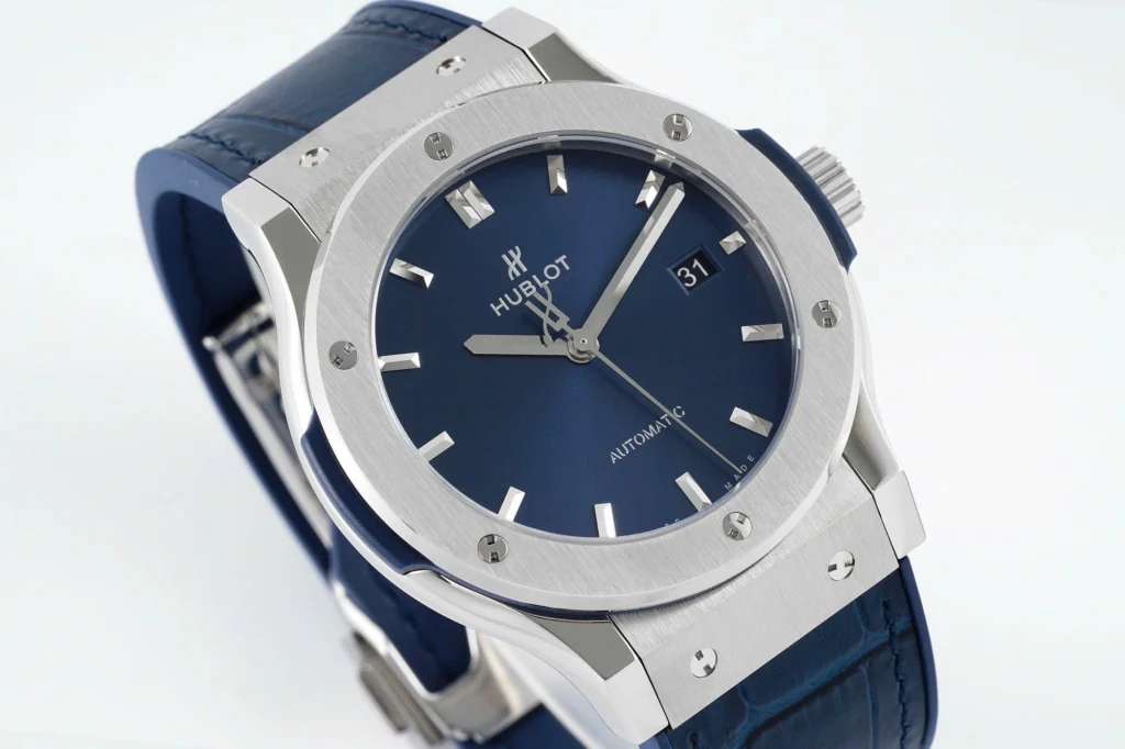 Super Clone Hublot Classic Fusion 542.NX.7170.LR 41mm Blue Dial – — case and bezel