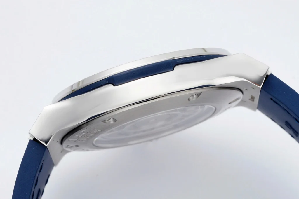Super Clone Hublot Classic Fusion 542.NX.7170.LR 41mm Blue Dial – — movement / caseback view