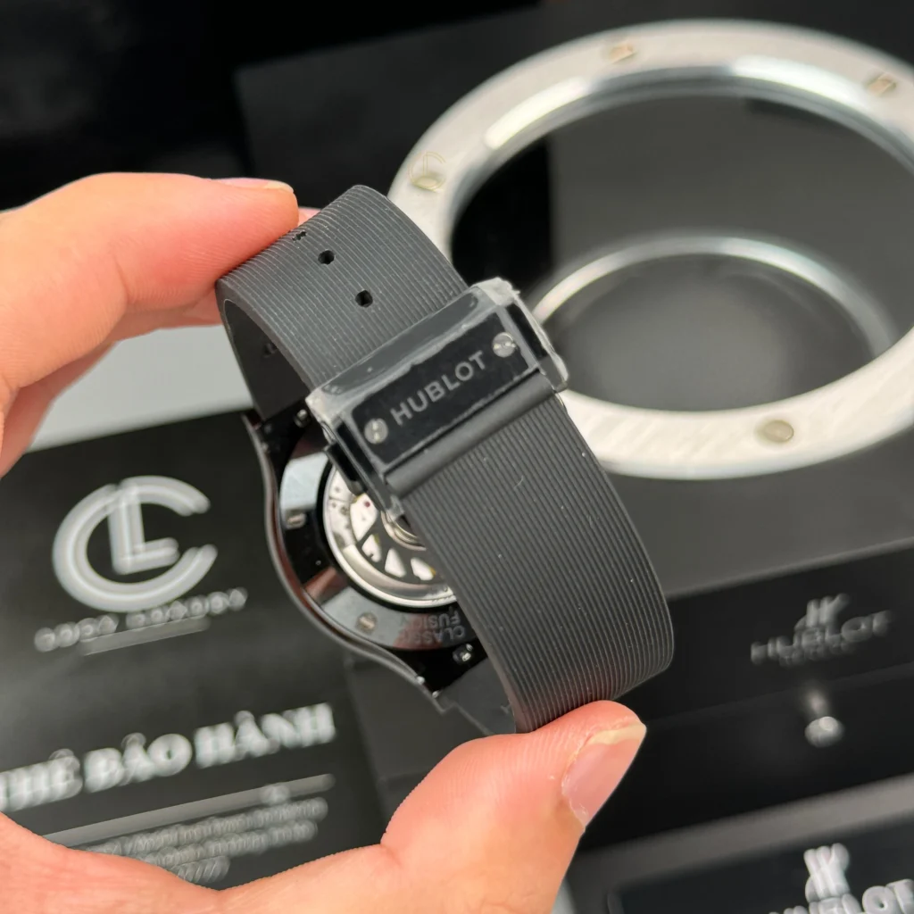Super Clone Hublot Classic Fusion Ceramic Black 42mm Carbon Dial JJZ Base