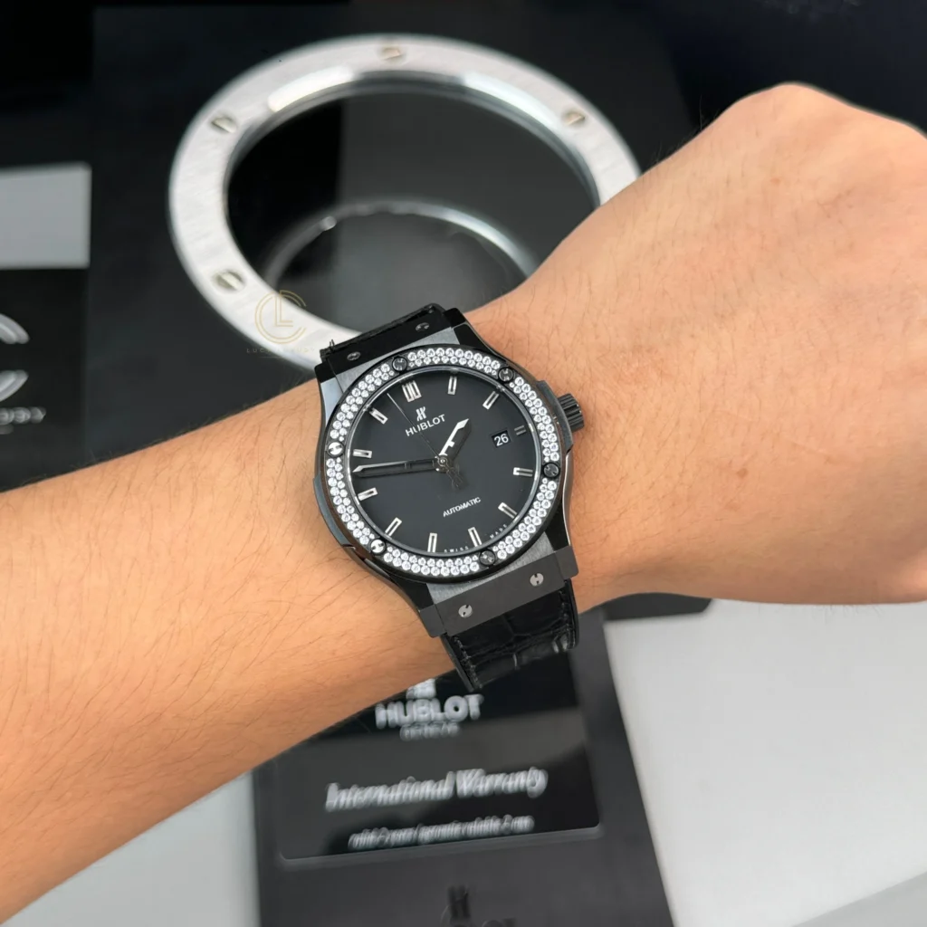 Super Clone Hublot Classic Fusion Ceramic Diamonds 42mm Black Dial JJZ Base – Customize Version