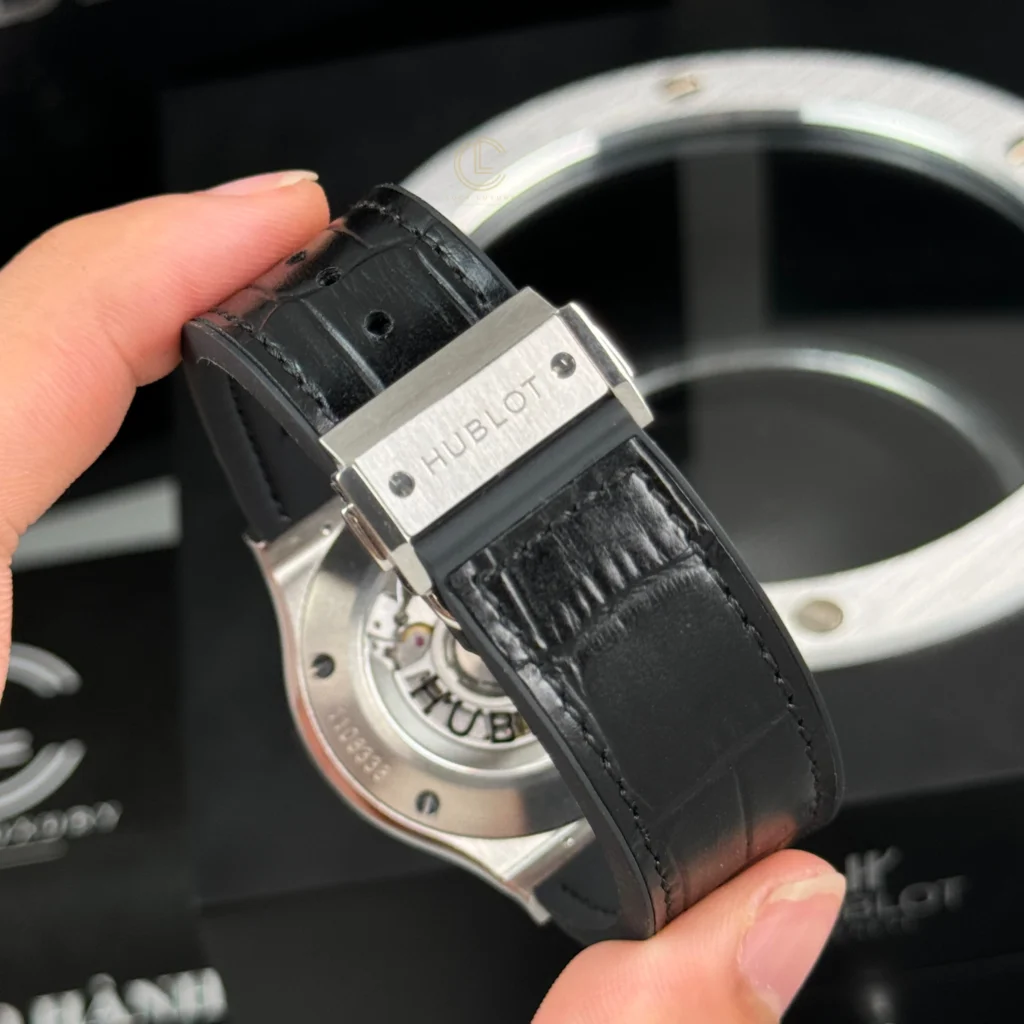 Super Clone Hublot Classic Fusion Diamonds Moissanite Pave 42mm Dial Black – Customize Diamod – Swiss SuperClone