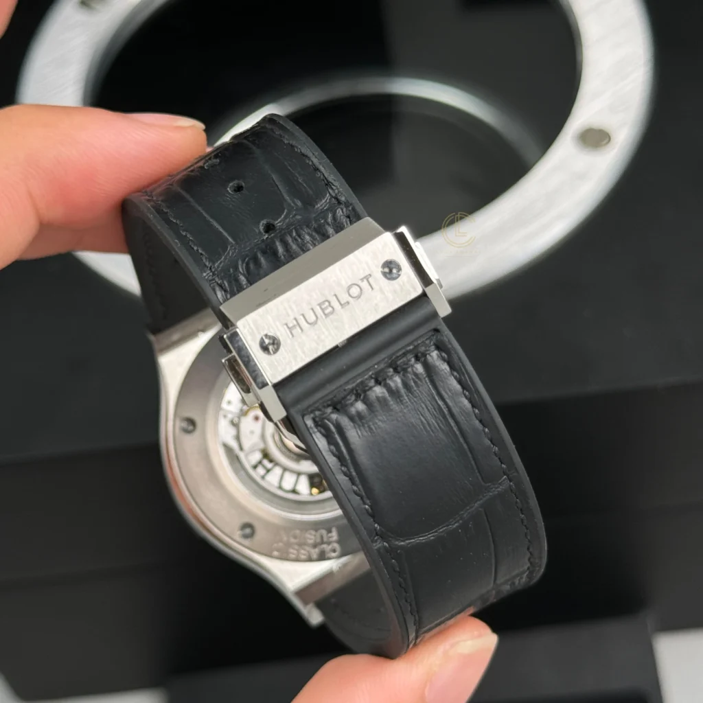 Super Clone Hublot Classic Fusion Full Diamonds Moissanite Pave 42mm – Customize Diamod – Swiss SuperClone