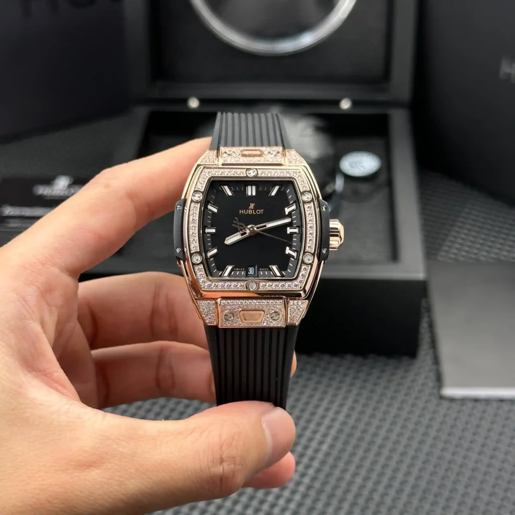 Super Clone Hublot Spirit Of Big Bang King Gold Pave 662.OX.1180.LR.1604 –