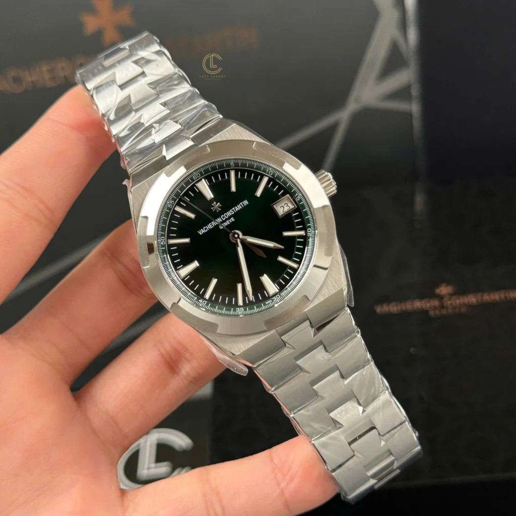 Super Clone Vacheron Constantin Overseas 4500V/110A-B483 41mm Green Dial