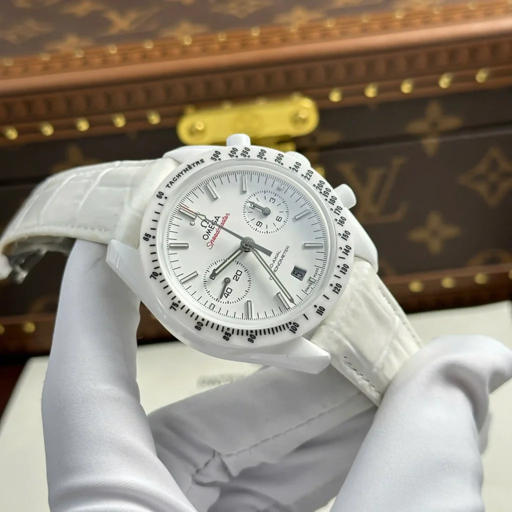 Super Clone Omega Speedmaster Dark Side of The Moon White Side of the Moon 311.93.44.51.04.002 44.25 White Ceramic –