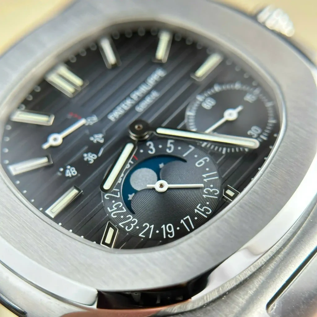 Super Clone Patek Philippe Nautilus 5712/1A – 001 Blue Dial V3 – Swiss SuperClone