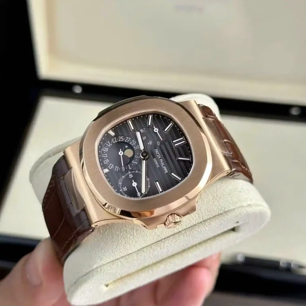 Super Clone Patek Philippe Nautilus 5712/1R – 001 Grey Dial V3 – Swiss SuperClone