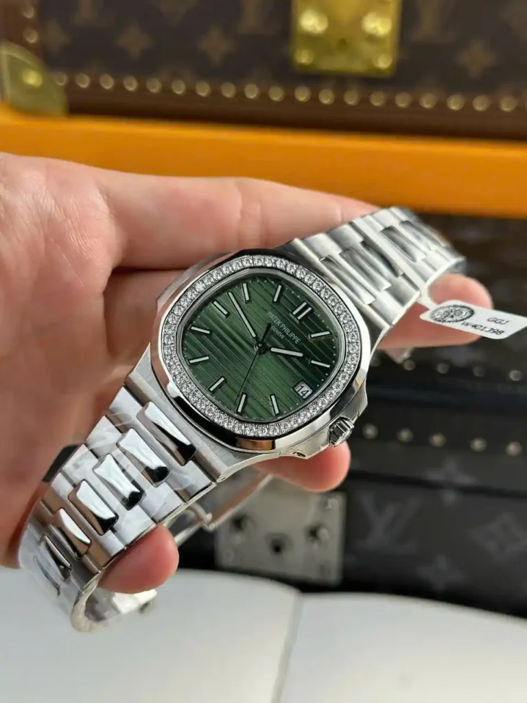 Super Clone Patek Philippe Patek Nautilus 5713G Green Dial 40mm Moissanite – Handcrafted Diamod