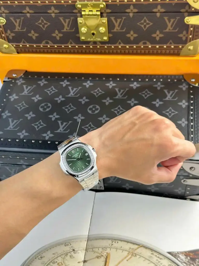 Super Clone Patek Philippe Patek Nautilus 5713G Green Dial 40mm Moissanite – Handcrafted Diamod