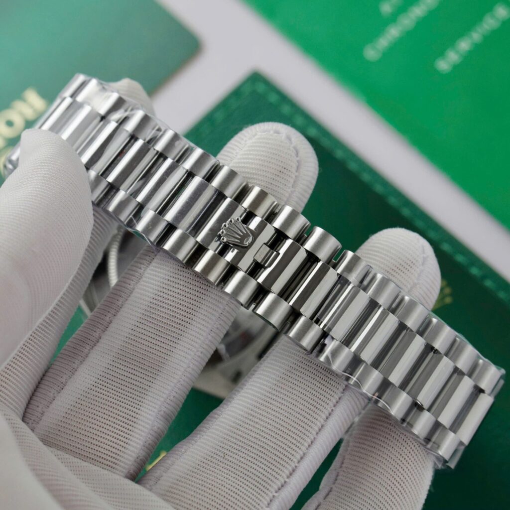 Super Clone Rolex Day-Date Bright Blue Diamond Dial 128239-0069 36 mm – Swiss SuperClone