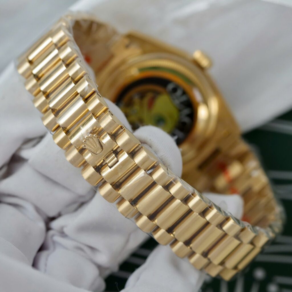 Super Clone Rolex Day-Date Champagne Diamond Dial 128238-0008 36 mm – Swiss SuperClone