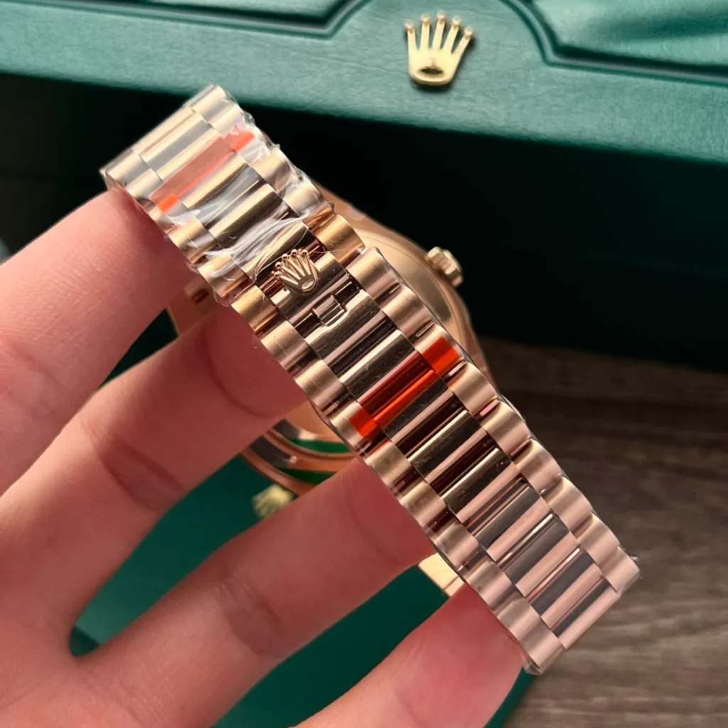 Super Clone Rolex Day-Date Chocolate Diamond Dial 228235-0003 40 mm – Swiss SuperClone
