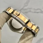 Super Clone Rolex Daytona Black Diamond Dial 126503 — clasp and links
