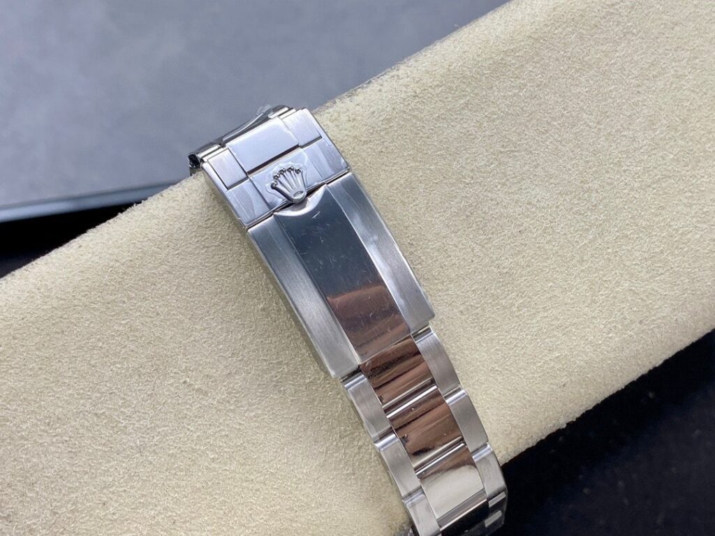 Super Clone Rolex GMT-Master II 126710GRNR “Bruce Wayne” Oyster 2024