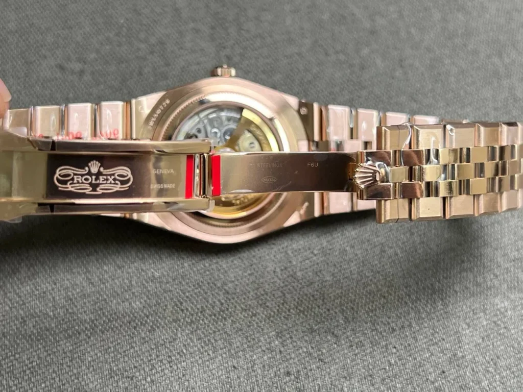 Super Clone Rolex Land-Dweller 40 mm Everose gold (2025)