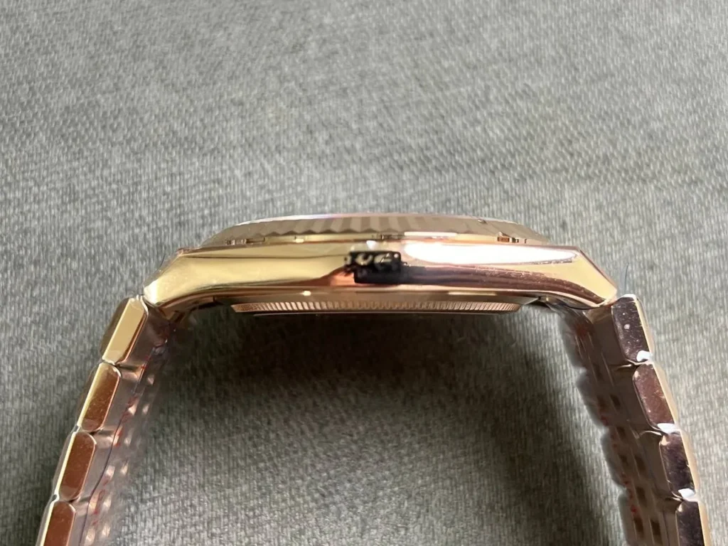 Super Clone Rolex Land-Dweller 40 mm Everose gold (2025)