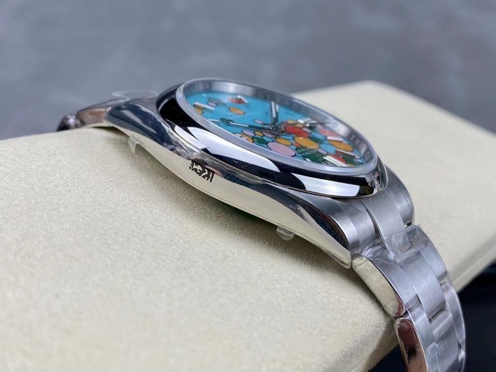 Super Clone Rolex Oyster Perpetual Turquoise Dial 124300 41 mm — clasp and links