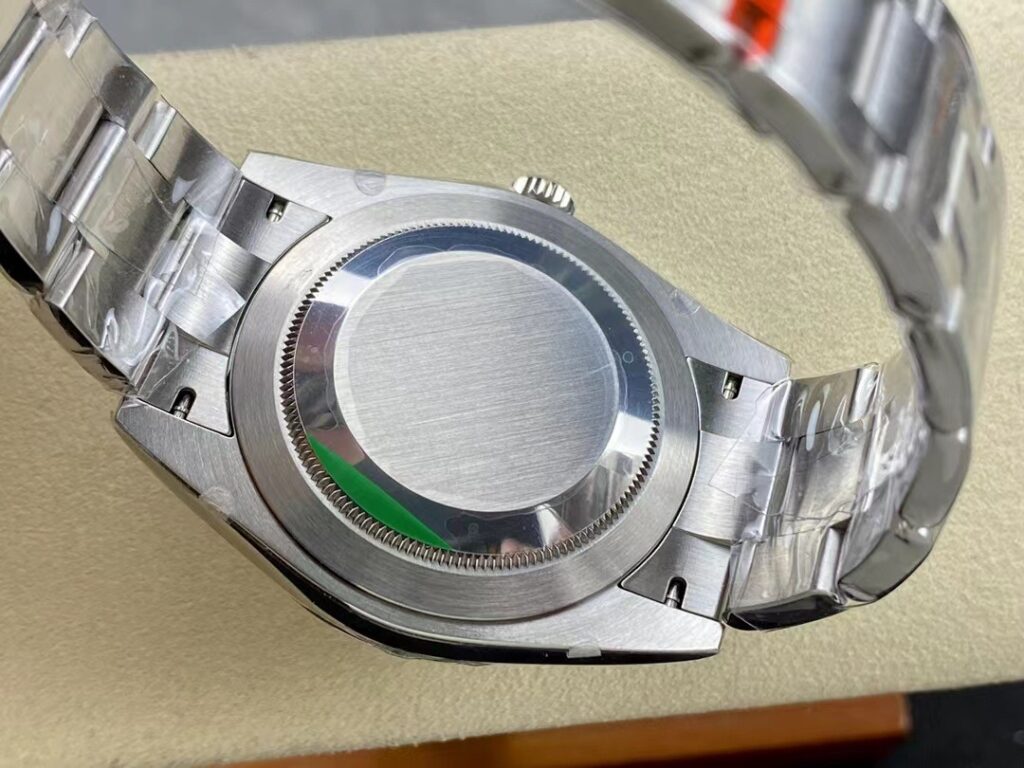 Super Clone Rolex Oyster Perpetual Turquoise Dial 124300 41 mm — movement / caseback view
