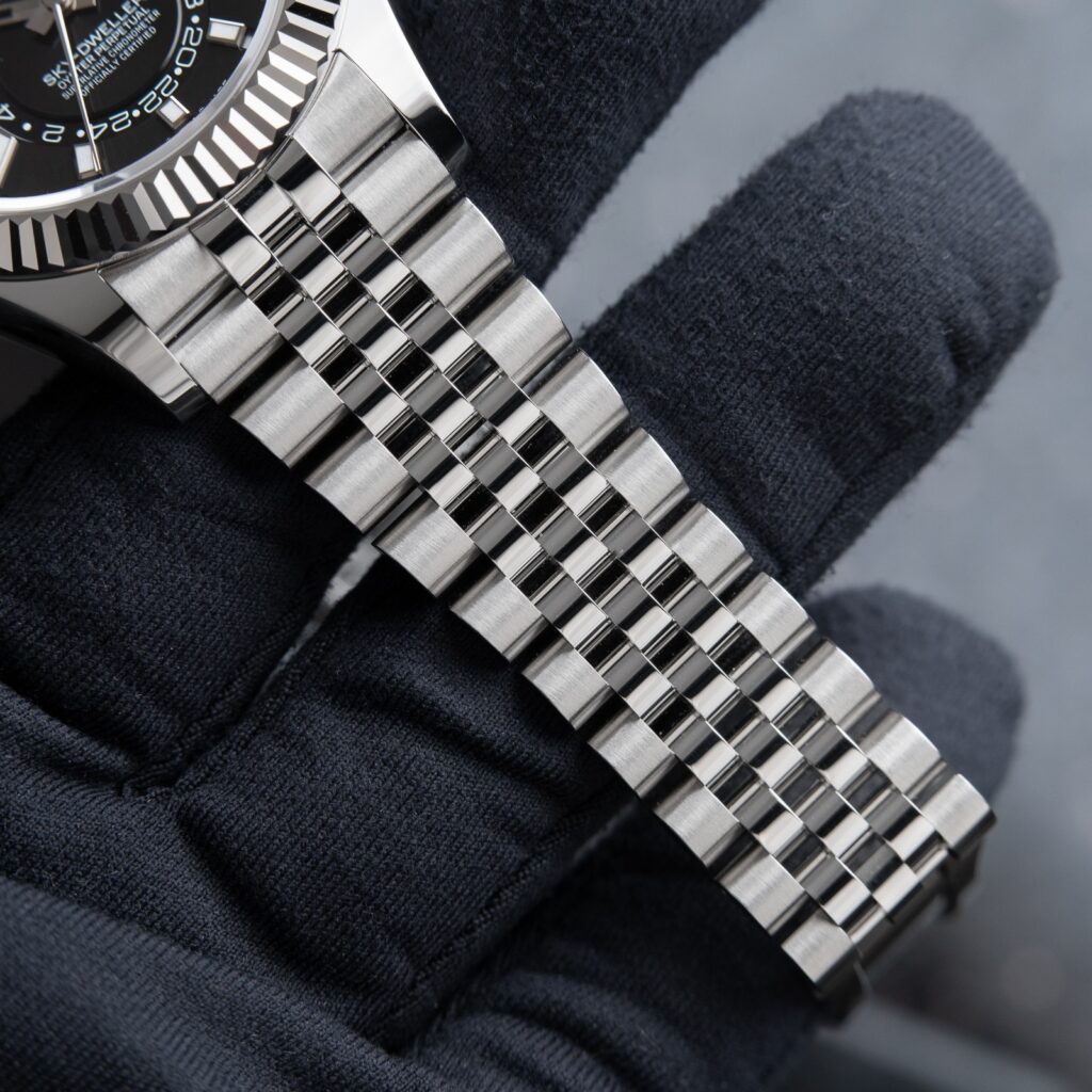Super Clone Rolex Sky-Dweller Bright black Dial 336934 Jubilee – Swiss SuperClone