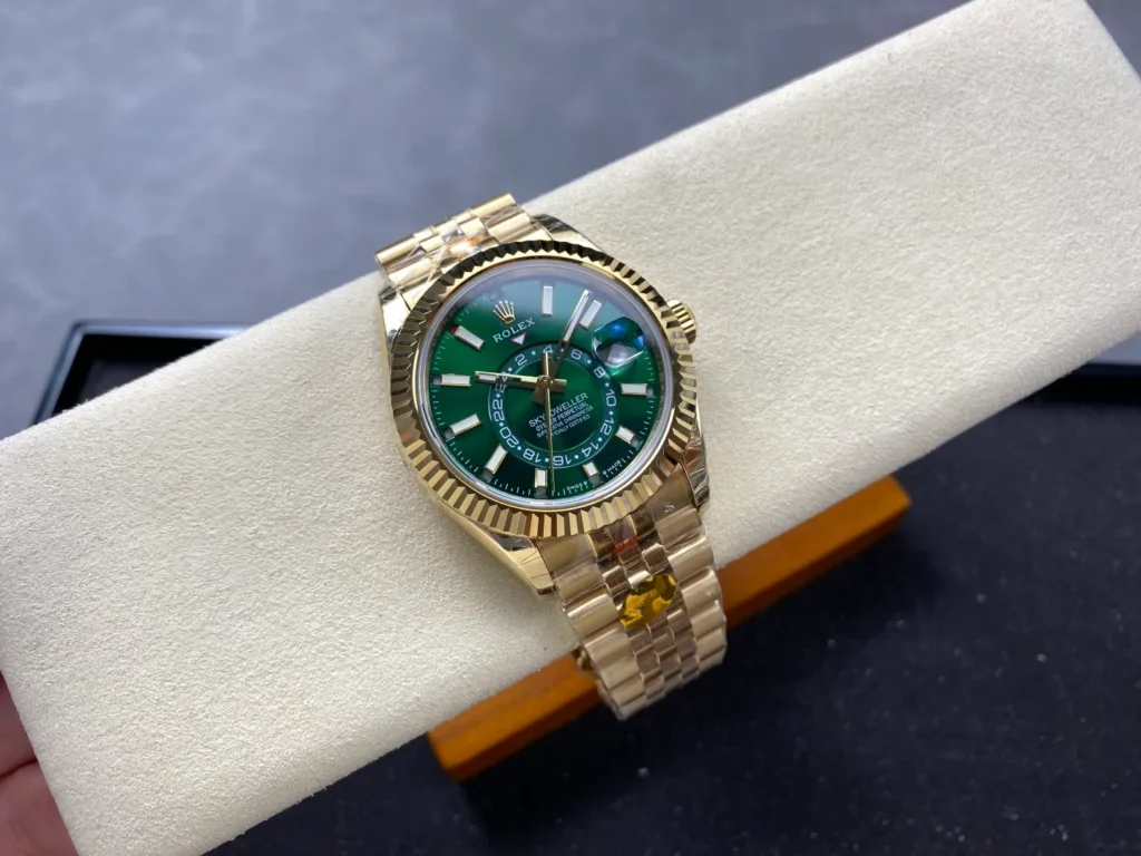 Super Clone Rolex Sky-Dweller Green Dial 336938 (Jubilee)