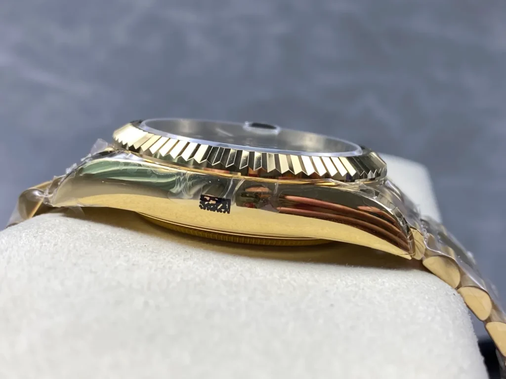 Super Clone Rolex Sky-Dweller Green Dial 336938 (Jubilee)