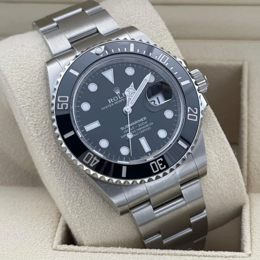 Super Clone Rolex Submariner Black Dial 126610LN