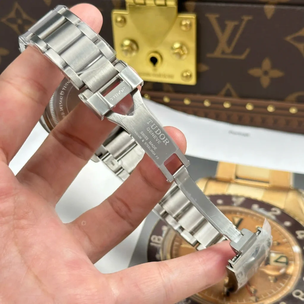 Super Clone Tudor 42mm Titanium