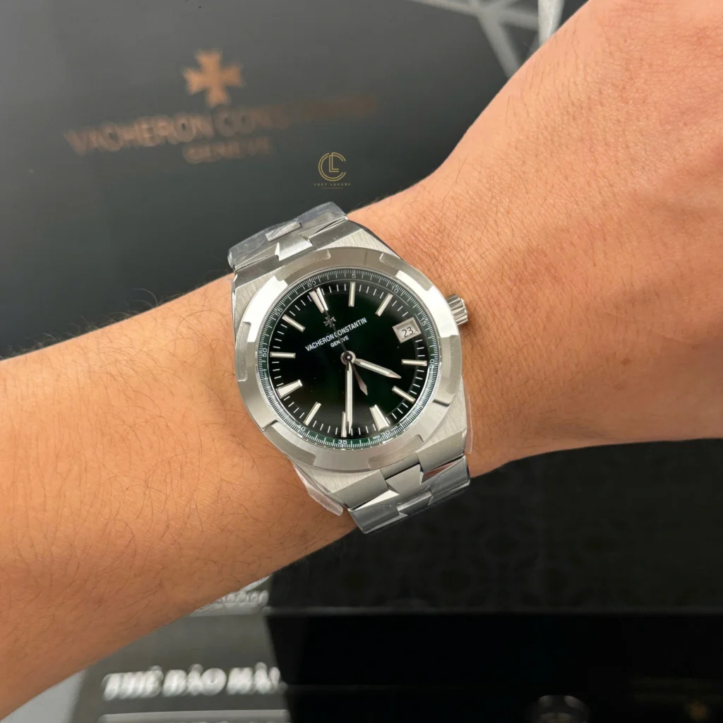 Super Clone Vacheron Constantin Overseas 4500V/110A-B483 41mm Green Dial