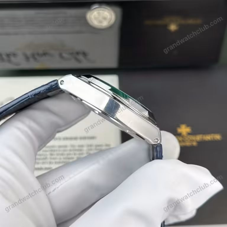 Super Clone Vacheron Constantin Overseas Dual Time 7900V 41mm Blue Dial