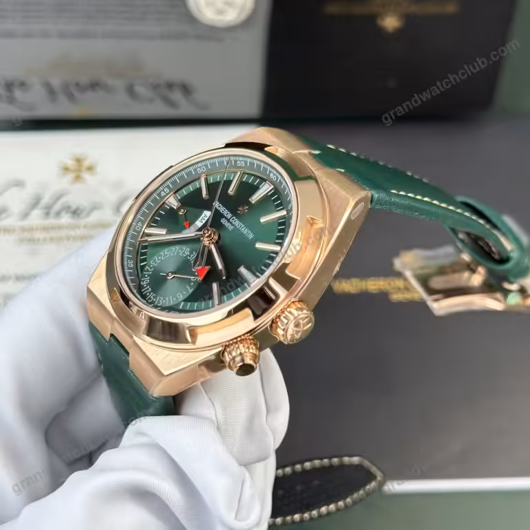 Super Clone Vacheron Constantin Overseas Dual Time 7900V 41mm Green Dial Rose Gold
