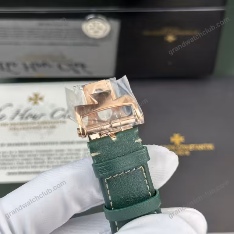Super Clone Vacheron Constantin Overseas Dual Time 7900V 41mm Green Dial Rose Gold