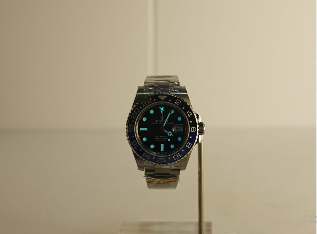 Super Clone Rolex GMT-Master II 126710BLNR “Batman” — case and bezel