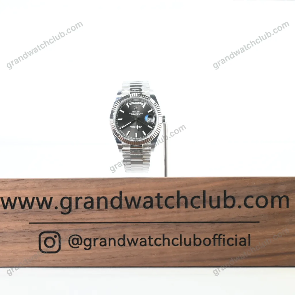 Super Clone Rolex Day-Date Bright Black Dial 228236-0003 40 mm – Swiss SuperClone