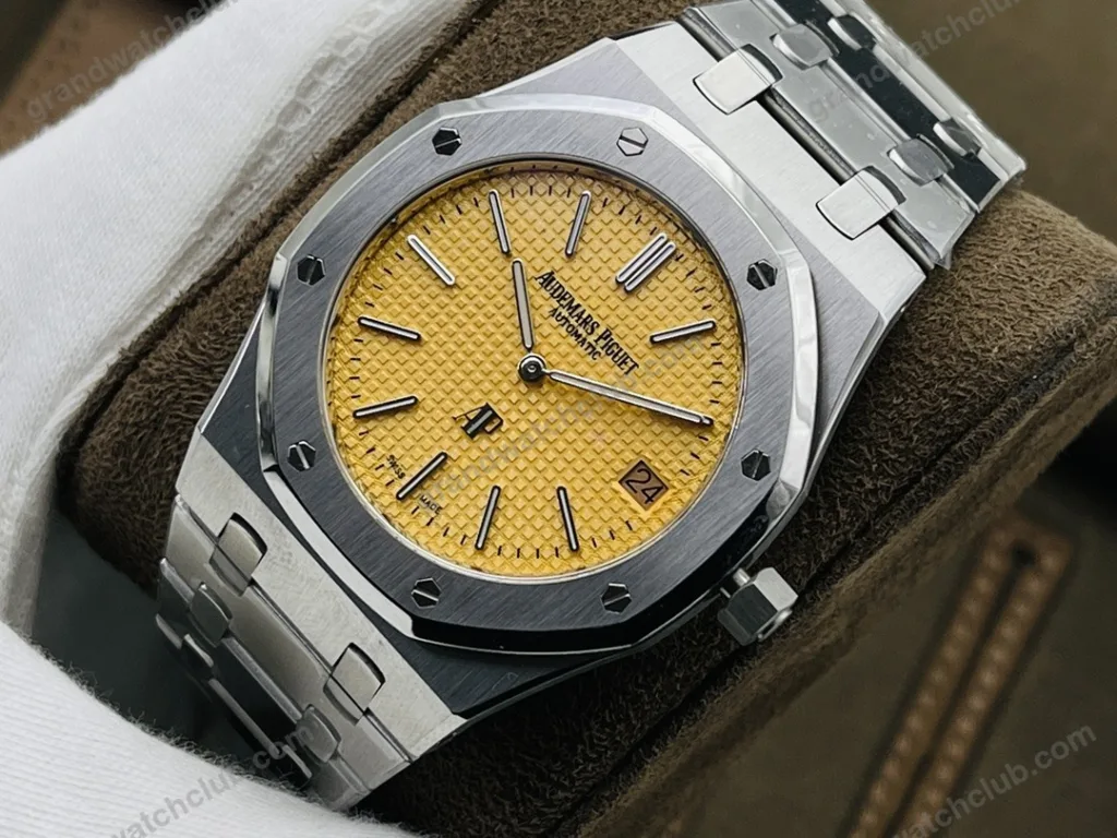 Super Clone Audemars Piguet Royal Oak Jumbo Extra-Thin 15202BC.OO.1240BC.01 39mm Yellow Dial – Swiss SuperClone