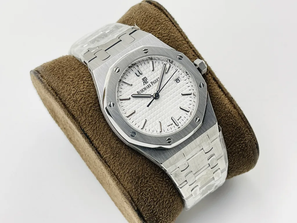 Super Clone Audemars Piguet Royal Oak 37mm 15450ST.OO White Dial Steel – Swiss SuperClone