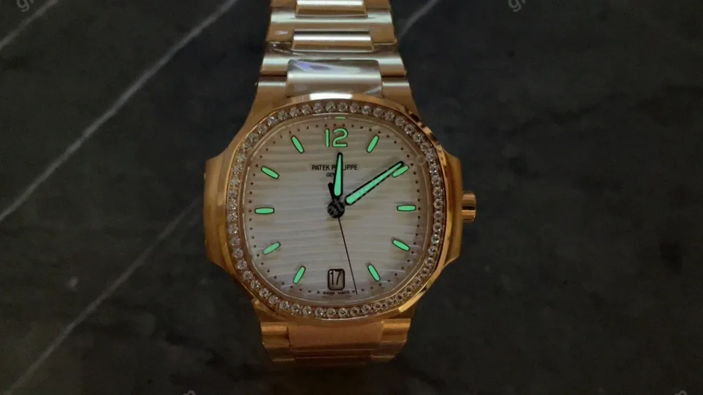 Super Clone Patek Philippe Nautilus 7118/1R-011 32.5mm White Dial Rose Gold – Swiss SuperClone