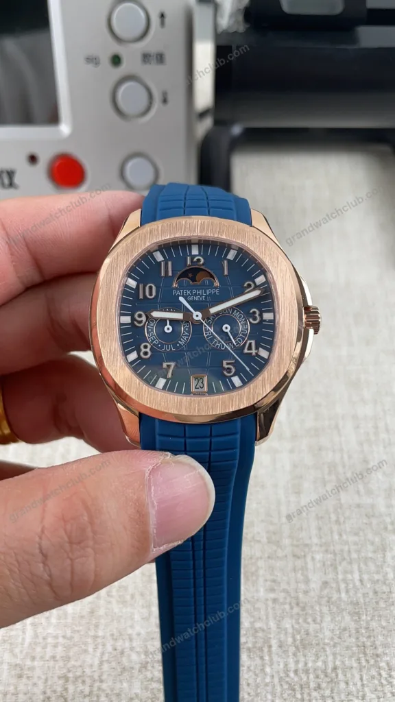 Super Clone Patek Philippe Aquanaut 5261R Moonphase Blue Rose 40mm – Swiss SuperClone