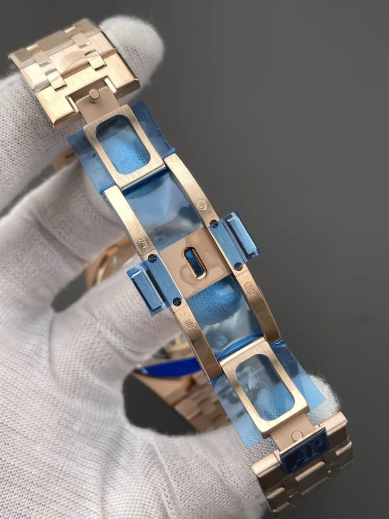 Super Clone Audemars Piguet Royal Oak 26331OR.OO.1220OR.01 Blue Dial – Swiss SuperClone