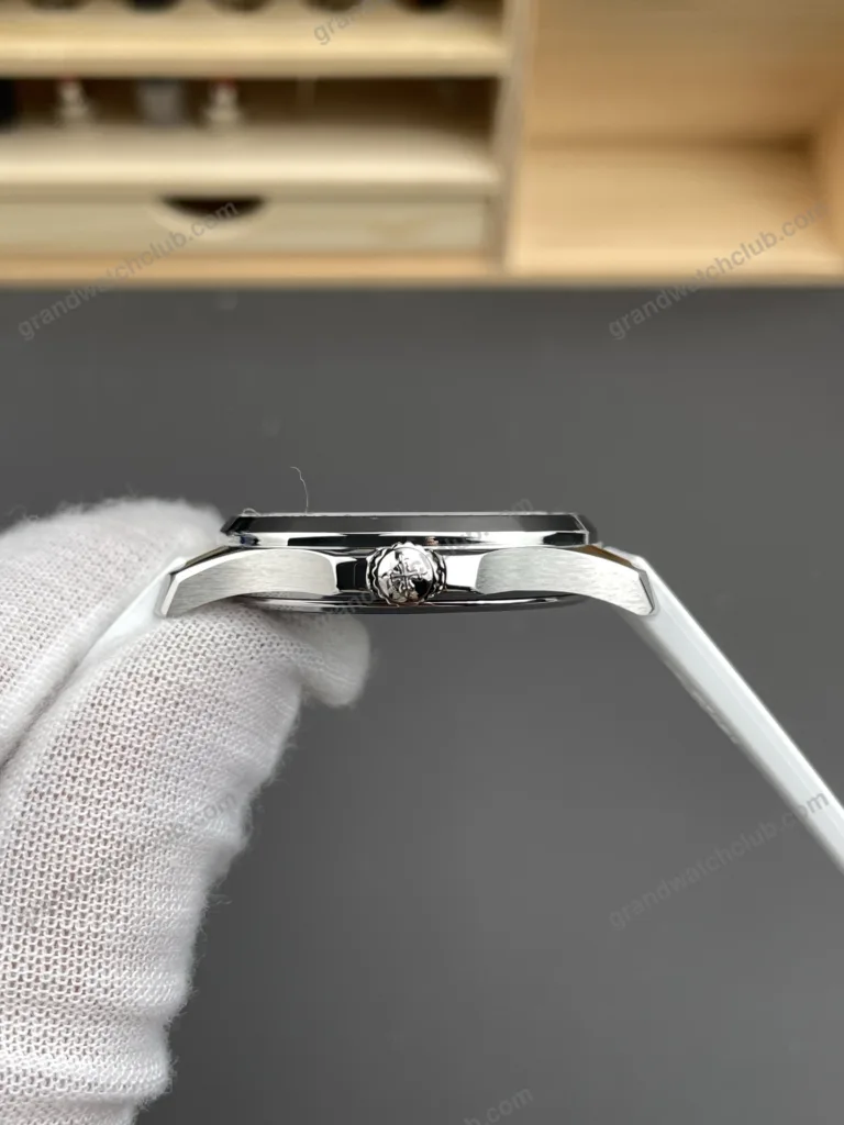 Super Clone Patek Philippe Aquanaut 5067A-025 35.6mm White Dial Diamond Bezel Moissanite Steel – CustomizeVersion – Swiss SuperClone