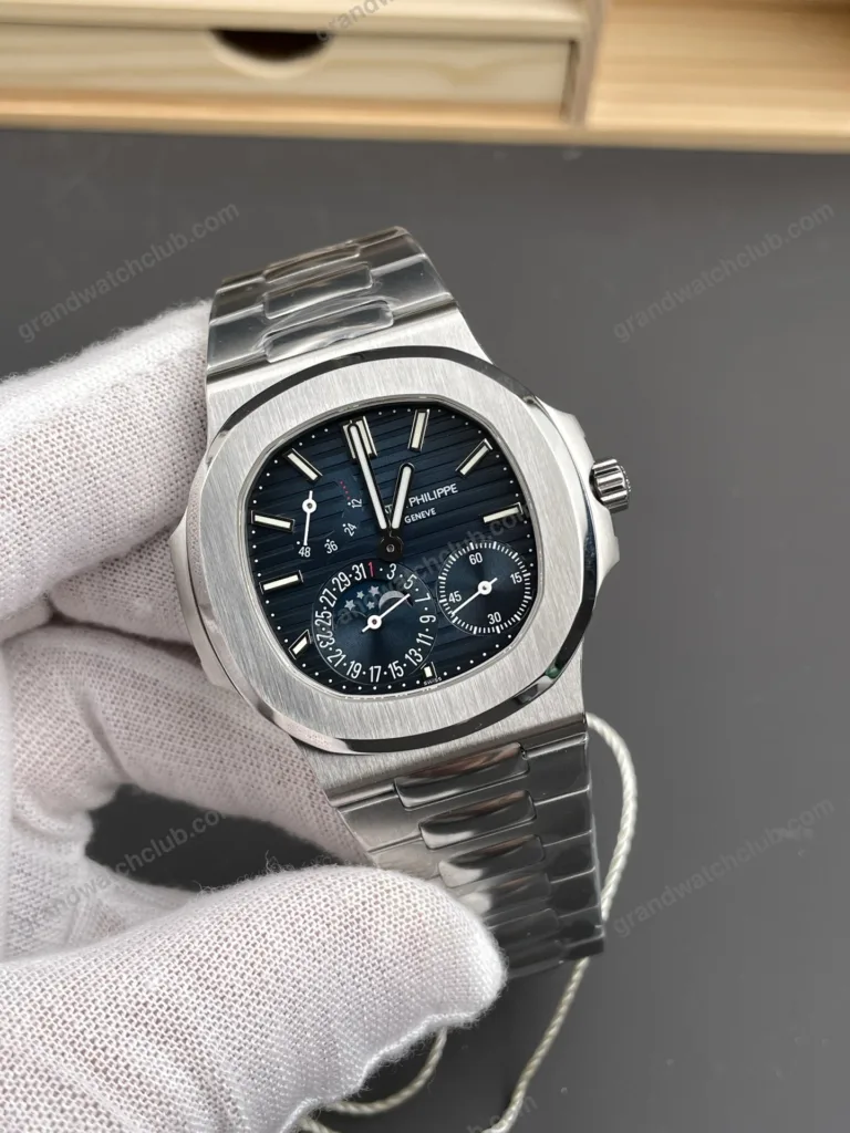 Super Clone Patek Philippe Nautilus 5712/1A-001 Blue Steels – Swiss SuperClone