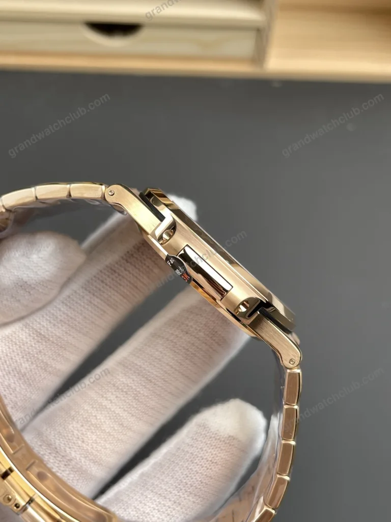 Super Clone Patek Philippe Nautilus 5711/1R-001 40mm Chocolate Dial Rose Gold V3 Update – Swiss SuperClone