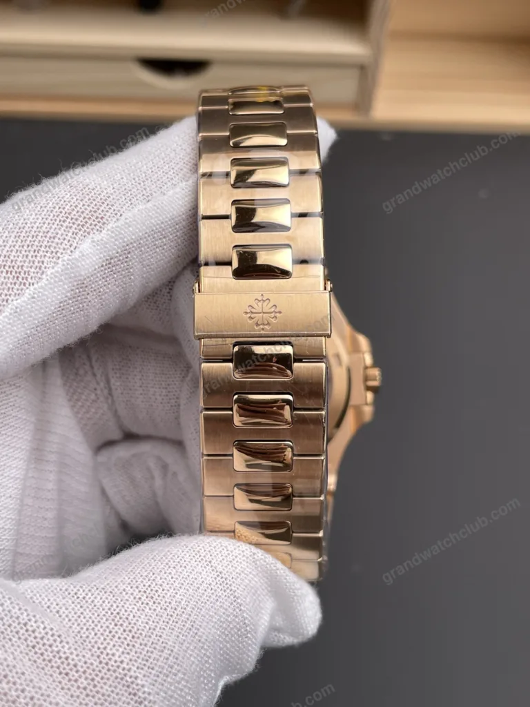Super Clone Patek Philippe Nautilus 5711/1R-001 40mm Chocolate Dial Rose Gold V3 Update – Swiss SuperClone