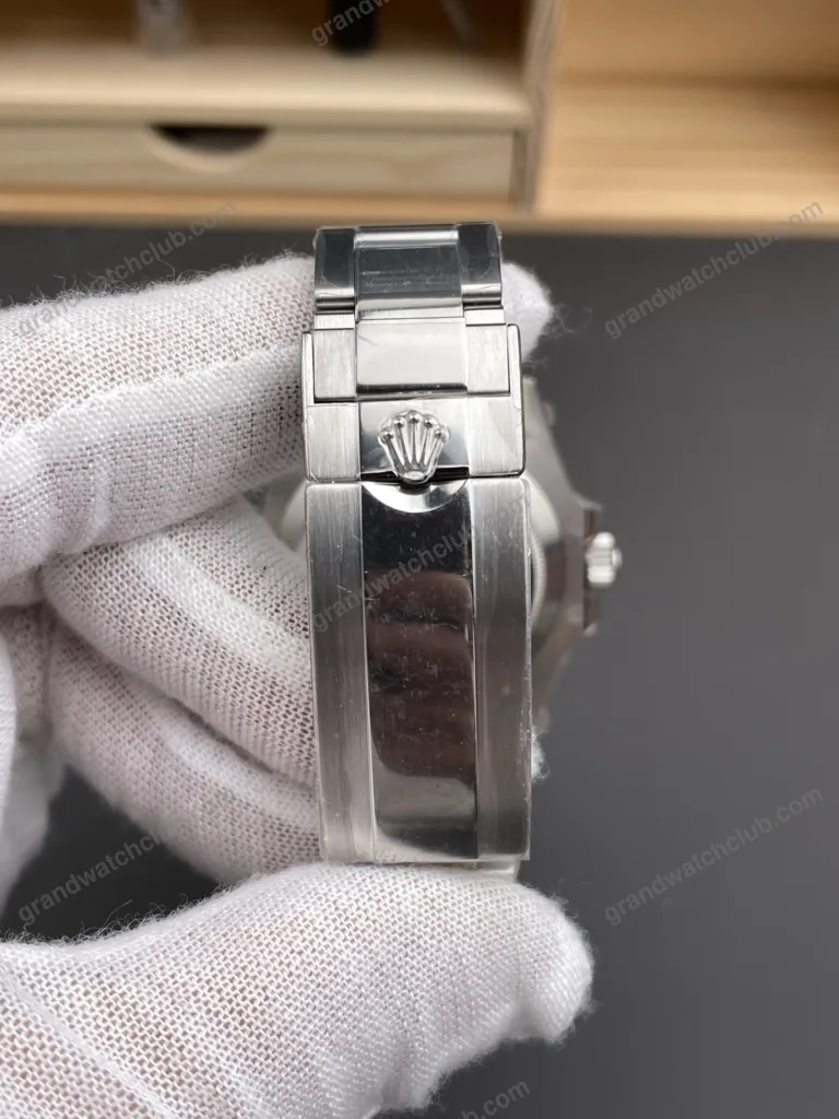 Super Clone Rolex Submariner Blue Dial 116619LB “Smurf” – Swiss SuperClone