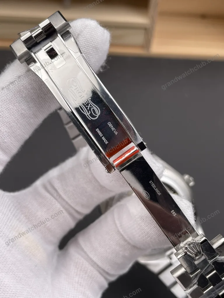 Super Clone Rolex Land-Dweller 40 mm Stainless Steel (2025) – Swiss SuperClone